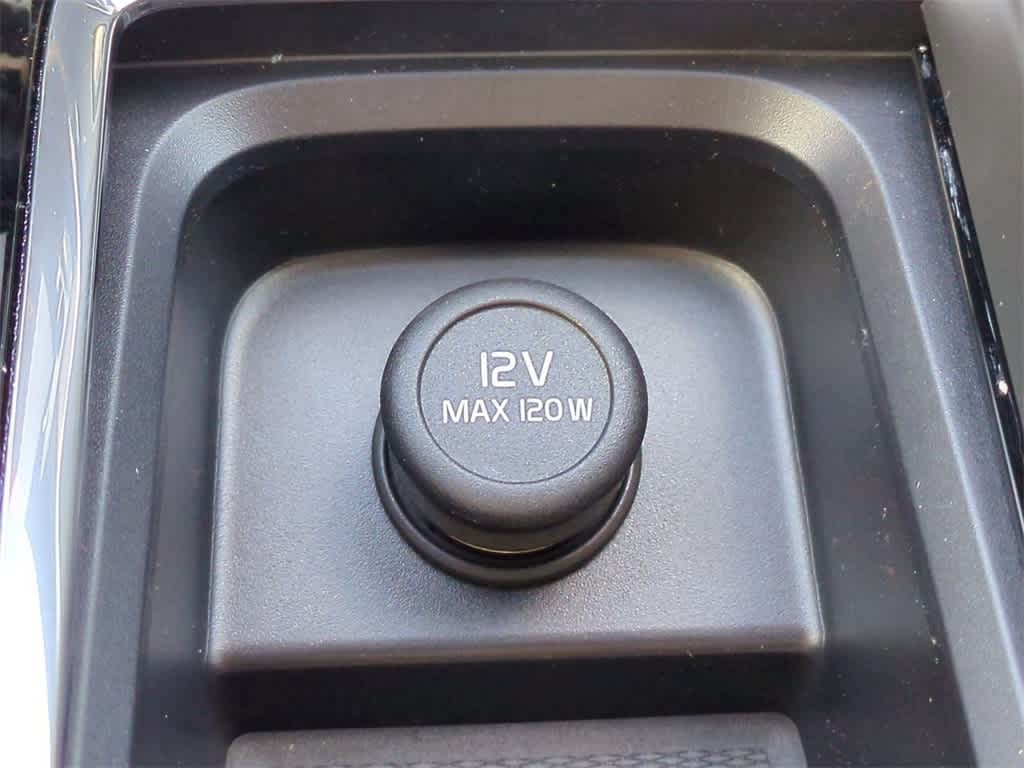 Thumbnail: 2026 Volvo XC60 - 31