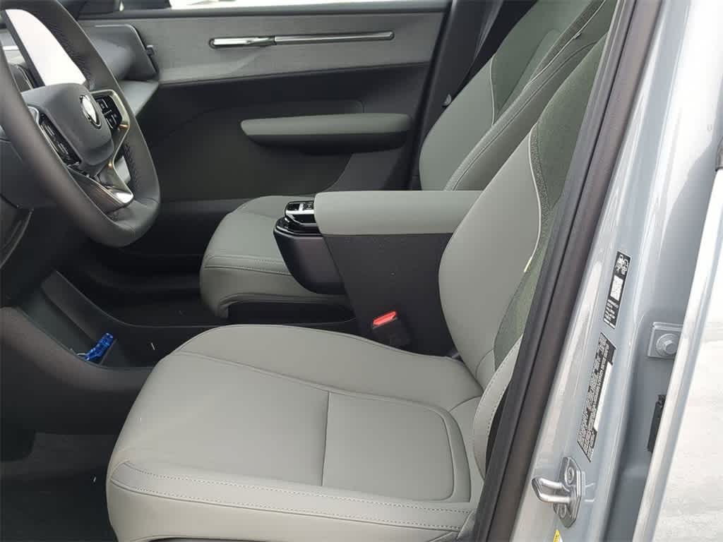 Thumbnail: 2026 Volvo EX30 - 15