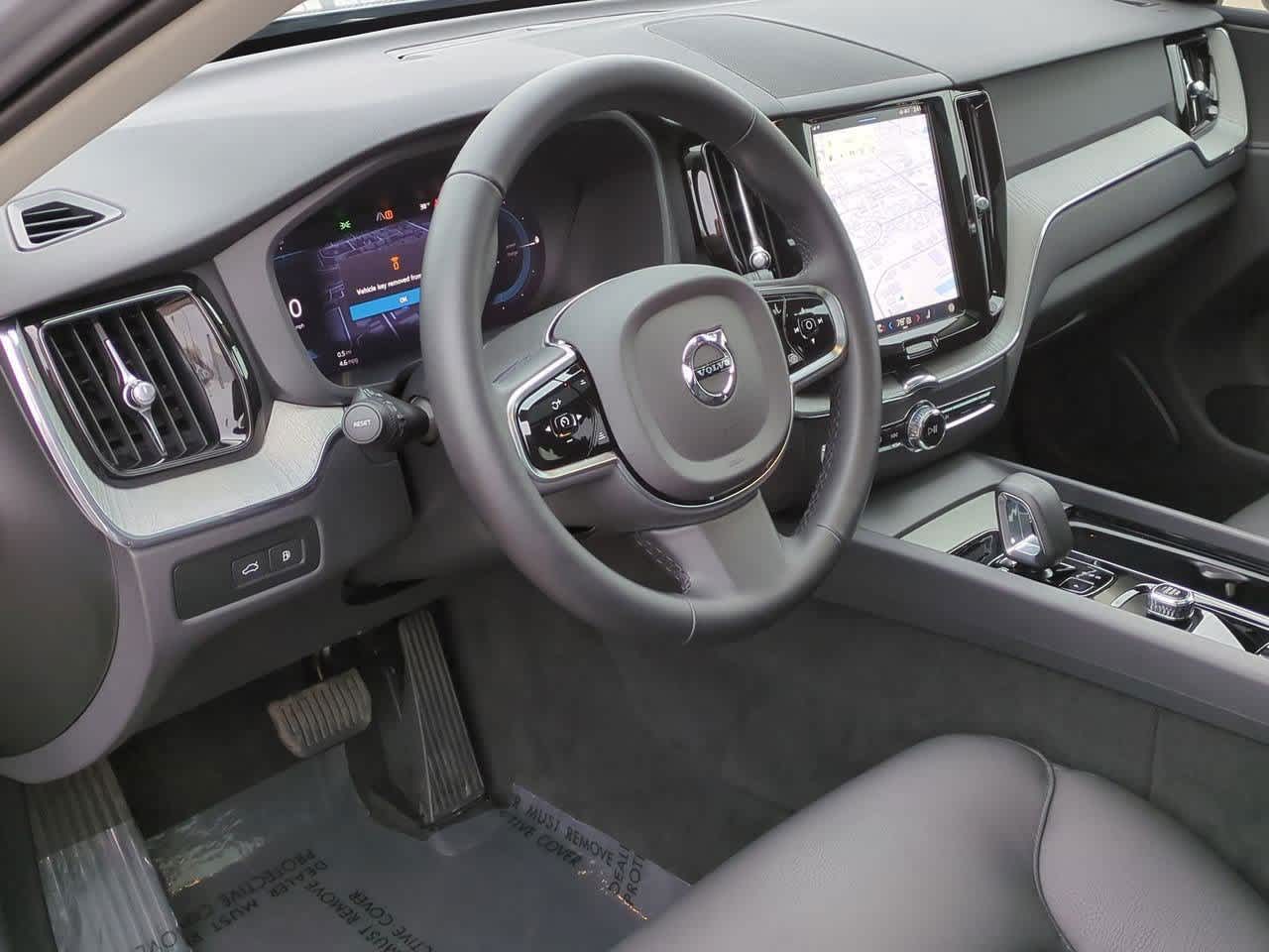 Thumbnail: 2025 Volvo XC60 - 2