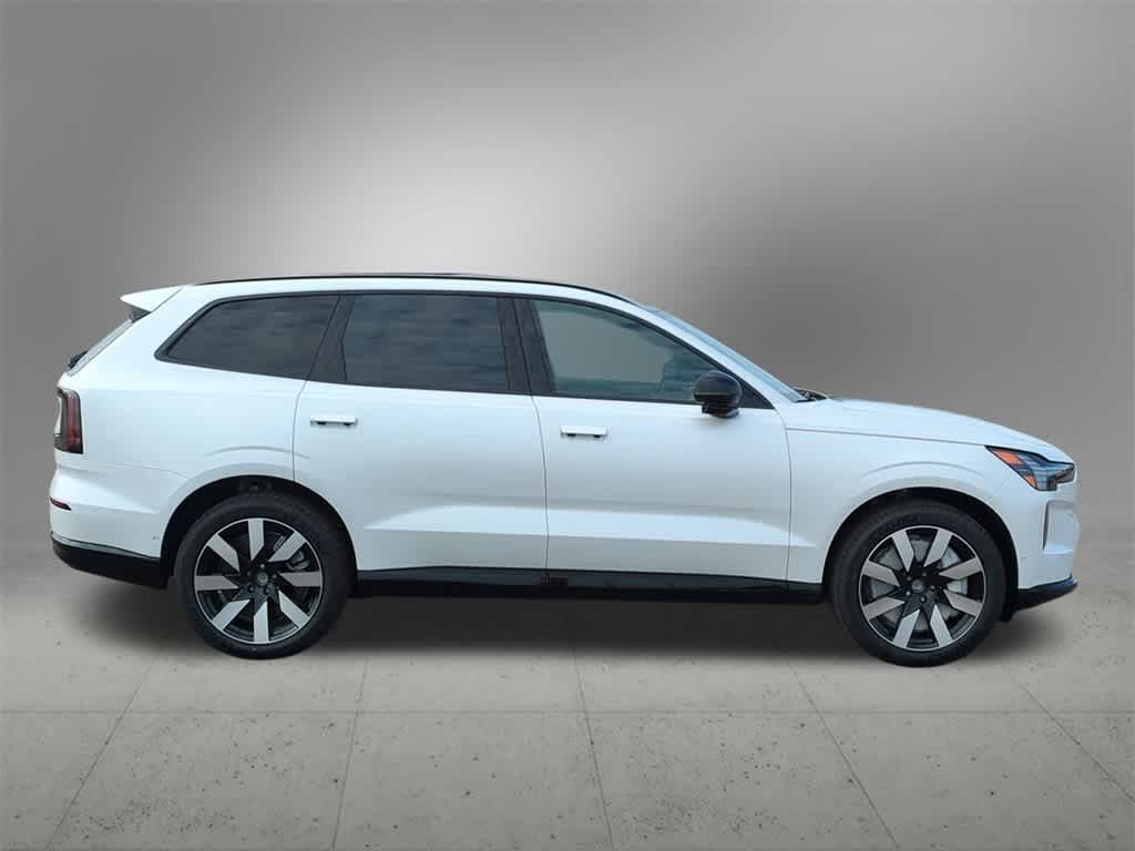 Thumbnail: 2025 Volvo EX90 - 7