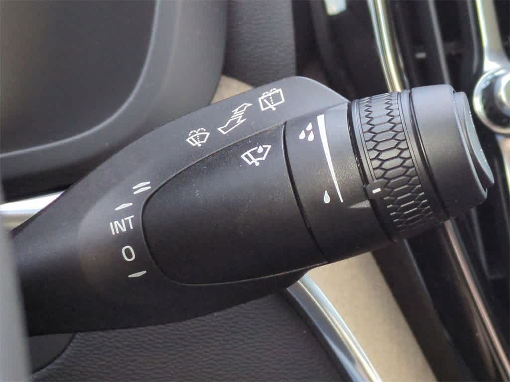 Thumbnail: 2026 Volvo XC60 - 26