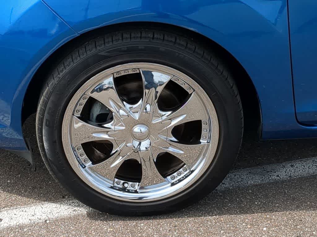 Thumbnail: 2011 Ford Fiesta - 13