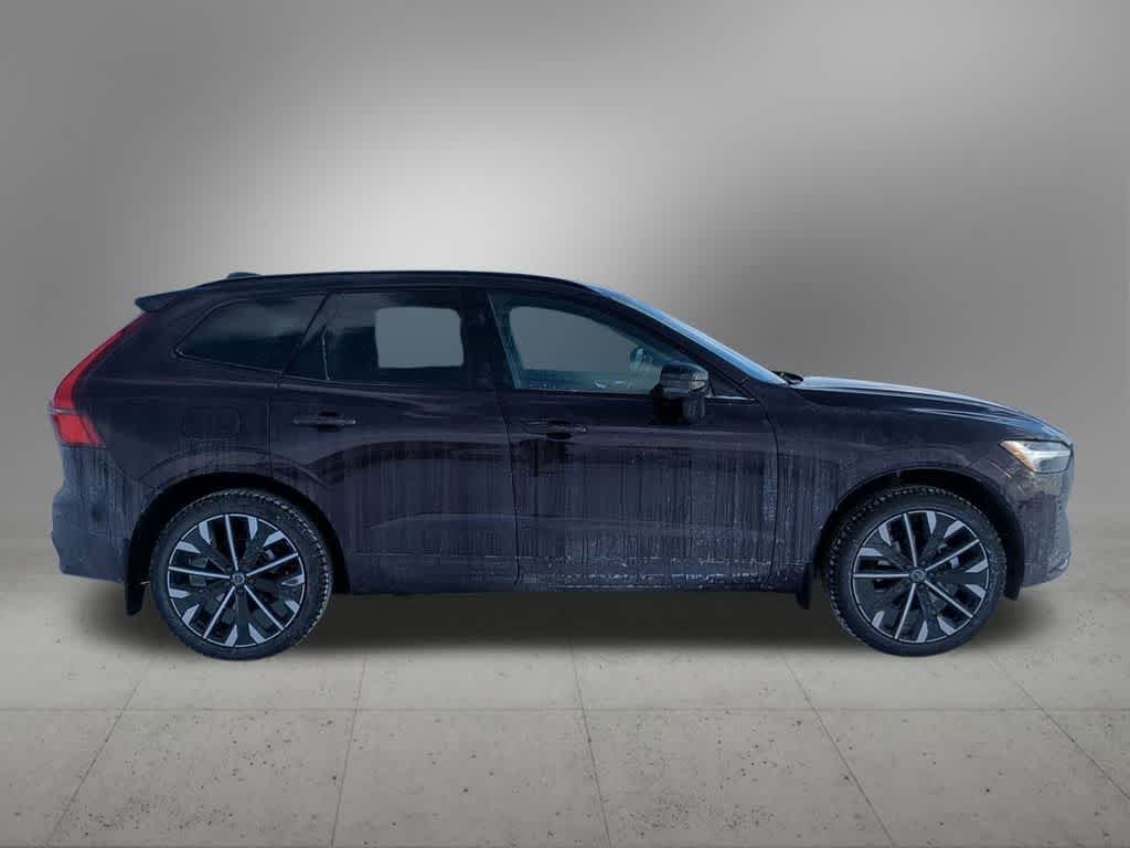Thumbnail: 2026 Volvo XC60 - 7