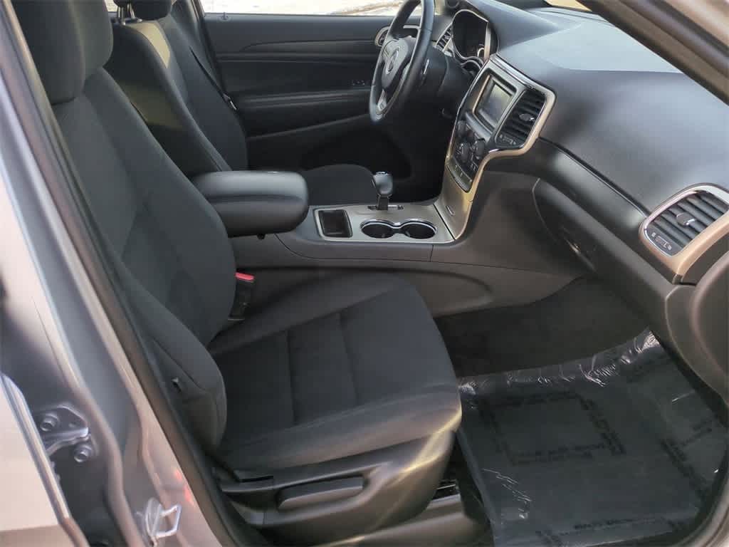 Thumbnail: 2014 Jeep Grand Cherokee - 13