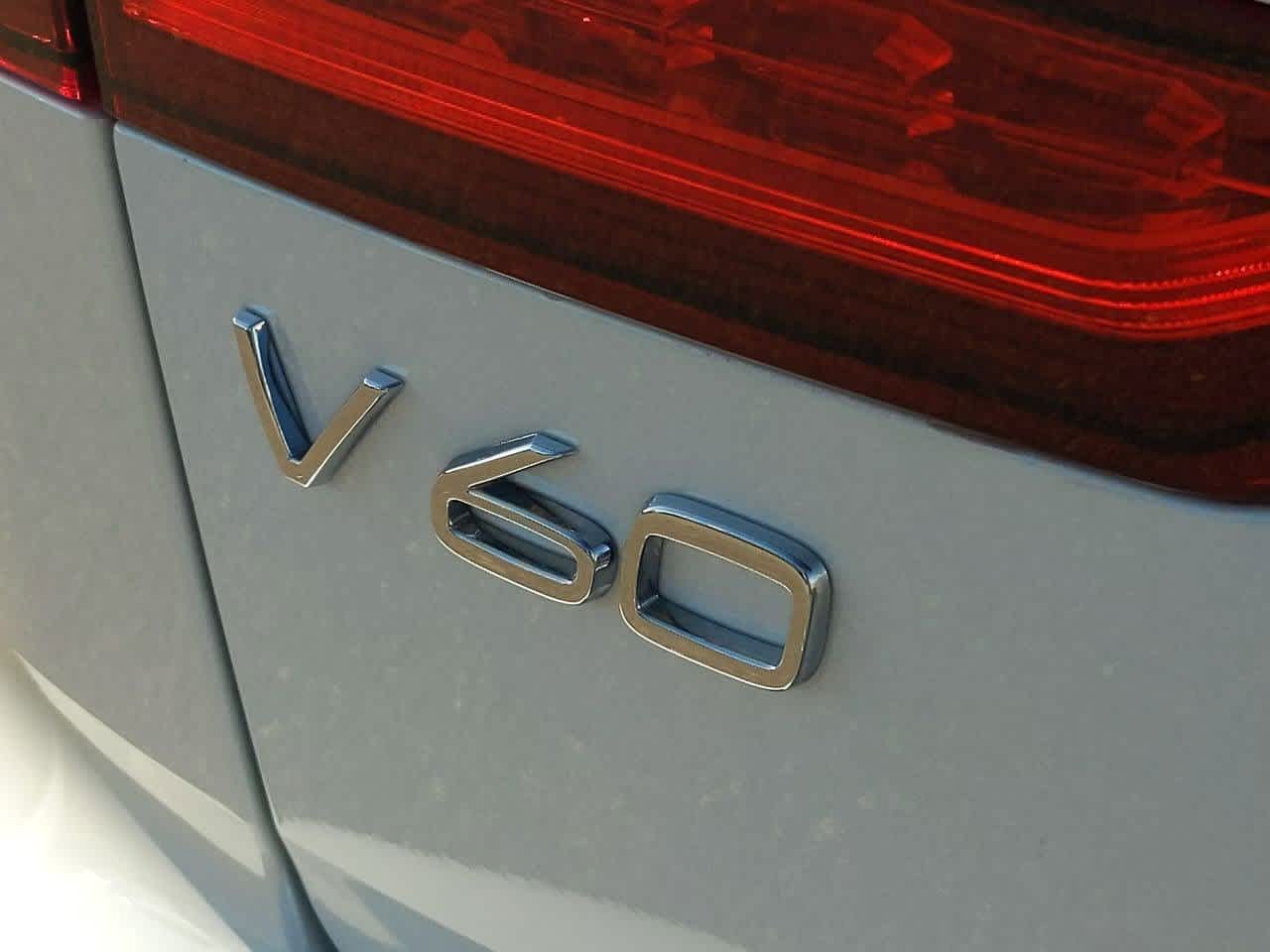 Thumbnail: 2025 Volvo S60 - 11