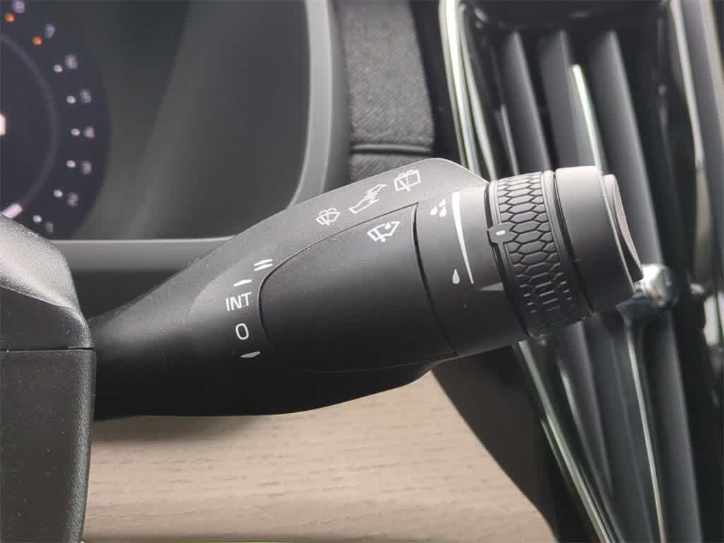 Thumbnail: 2026 Volvo XC90 - 25