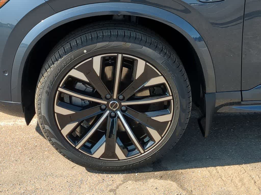 Thumbnail: 2026 Volvo XC90 - 13