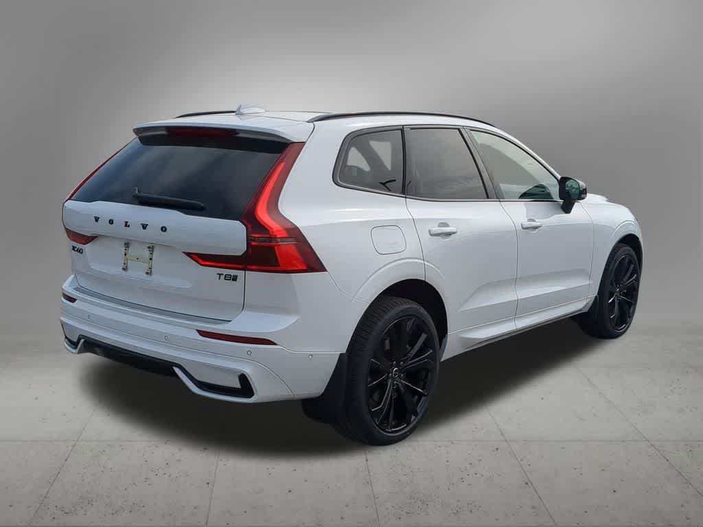 Thumbnail: 2026 Volvo XC60 - 6