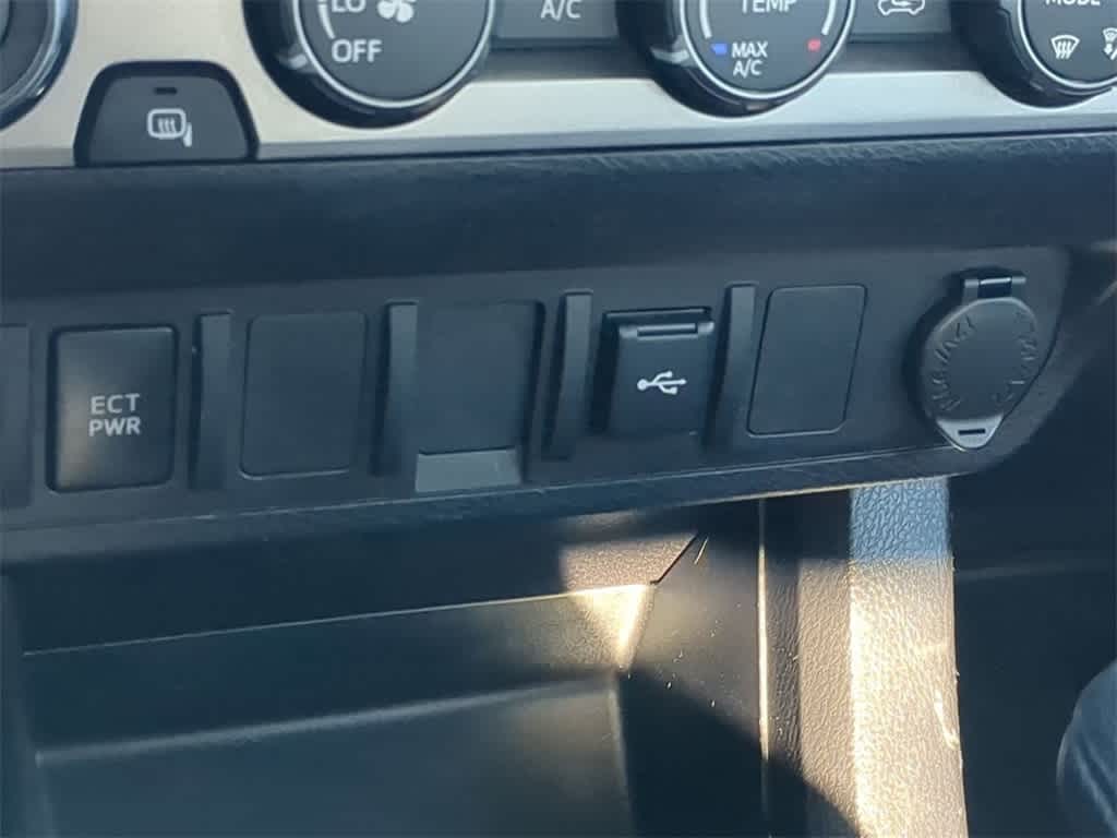 Thumbnail: 2020 Toyota Tacoma - 28