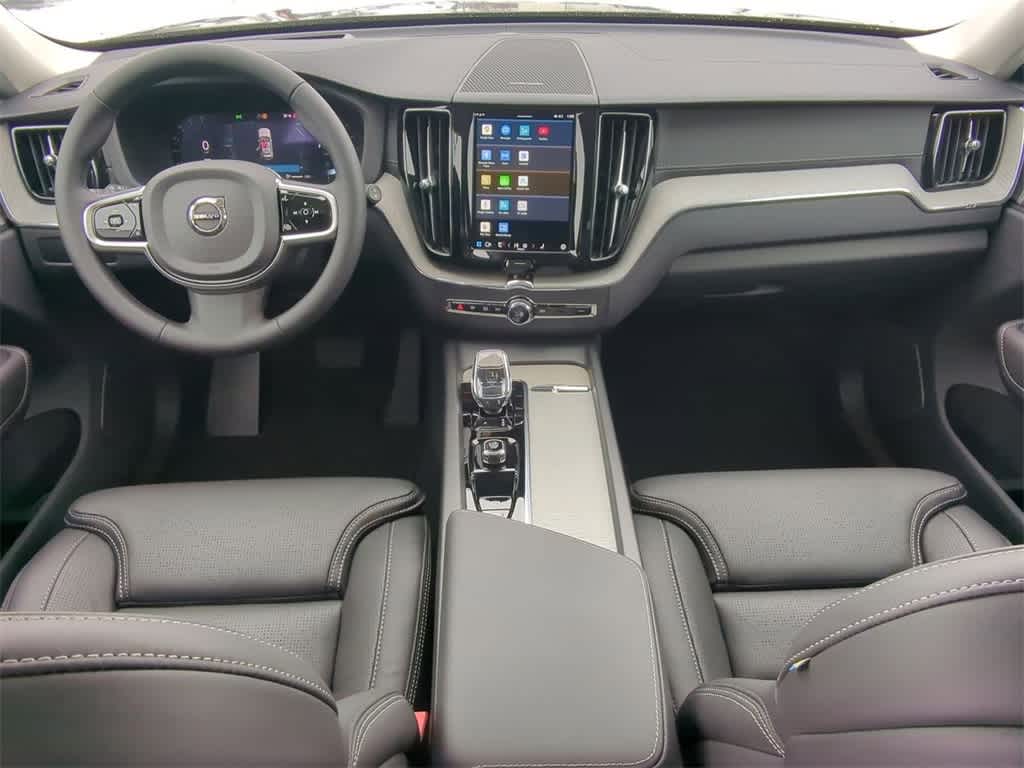 Thumbnail: 2025 Volvo XC60 - 15