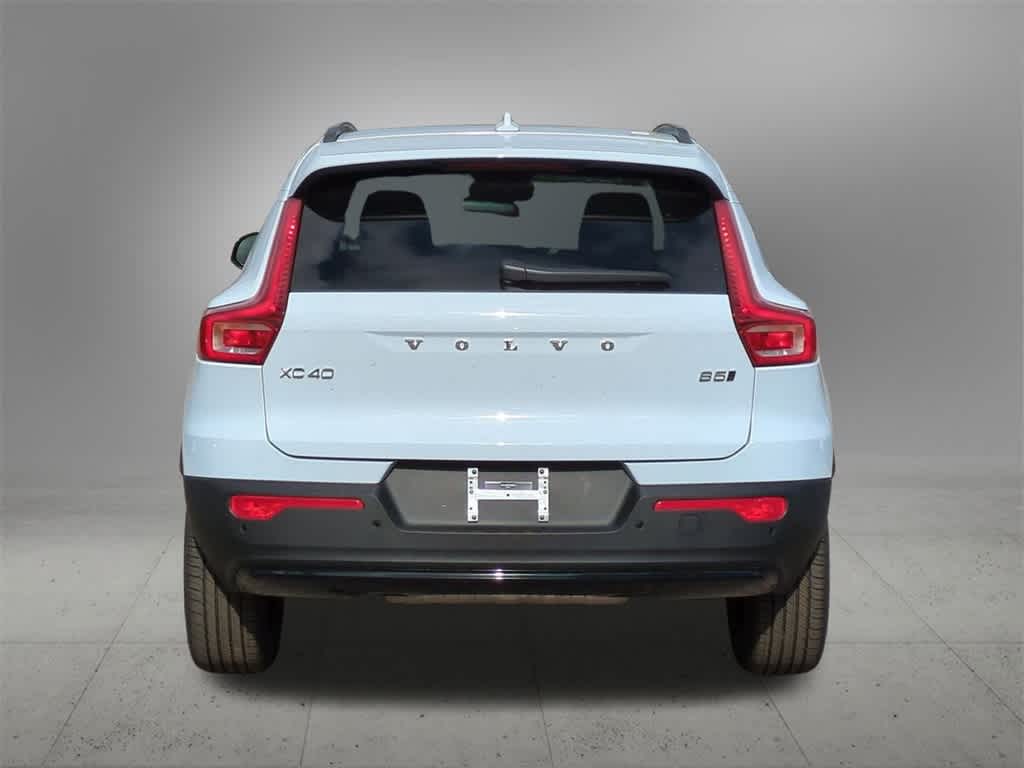 Thumbnail: 2026 Volvo XC40 - 5