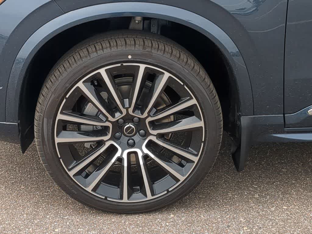Thumbnail: 2026 Volvo XC90 - 13