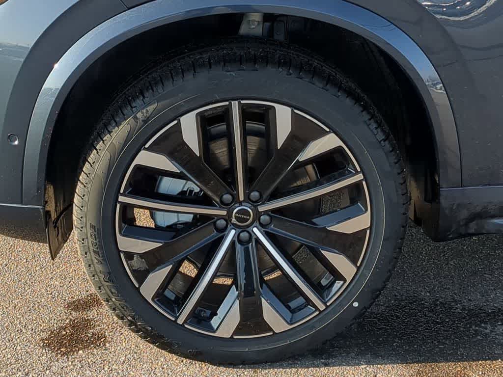 Thumbnail: 2026 Volvo XC90 - 13