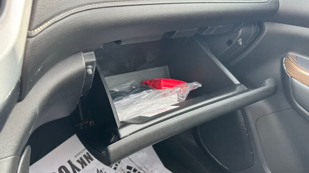 Thumbnail: 2021 GMC Acadia - 22