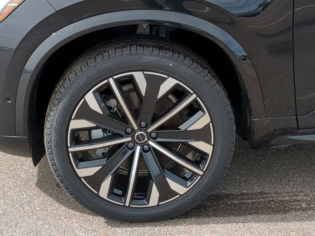Thumbnail: 2026 Volvo XC90 - 13