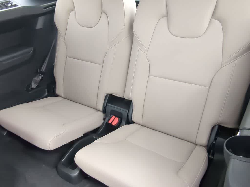 Thumbnail: 2026 Volvo XC90 - 20