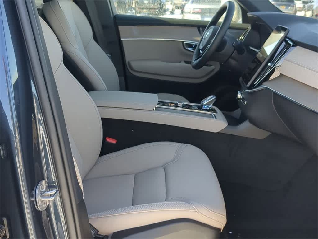 Thumbnail: 2026 Volvo XC90 - 22