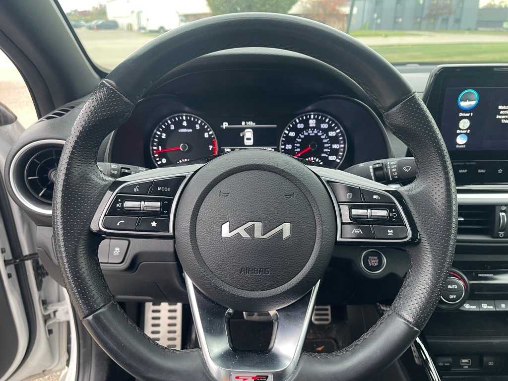 Thumbnail: 2024 Kia Forte - 15