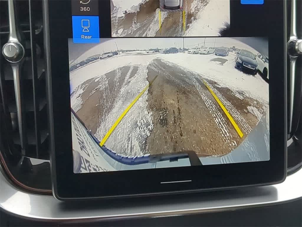 Thumbnail: 2026 Volvo XC90 - 30