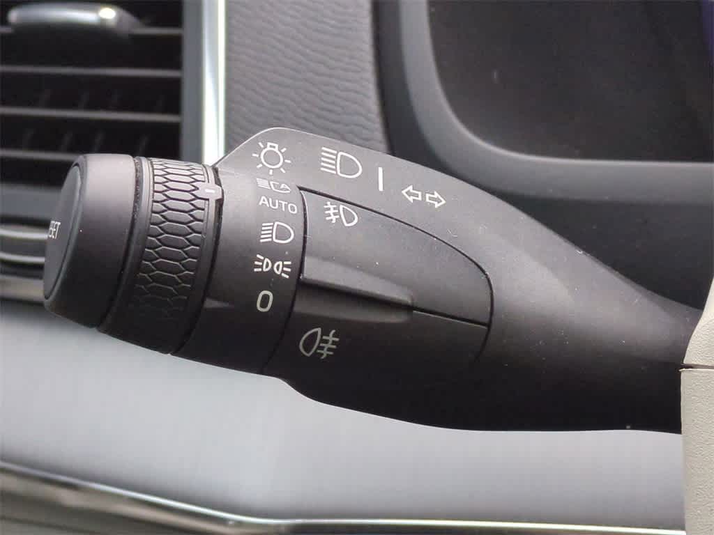 Thumbnail: 2023 Volvo XC90 - 27