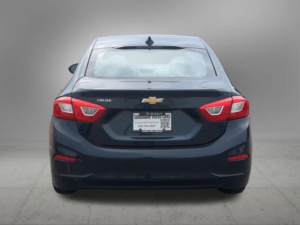 Thumbnail: 2016 Chevrolet Cruze - 4