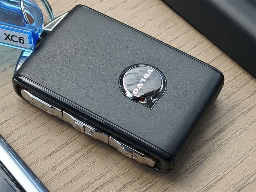 Thumbnail: 2026 Volvo XC60 - 33