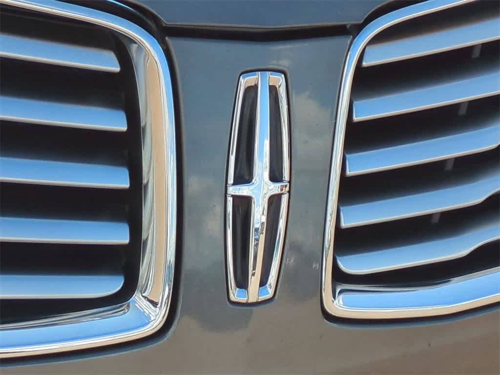 Thumbnail: 2017 Lincoln MKC - 11