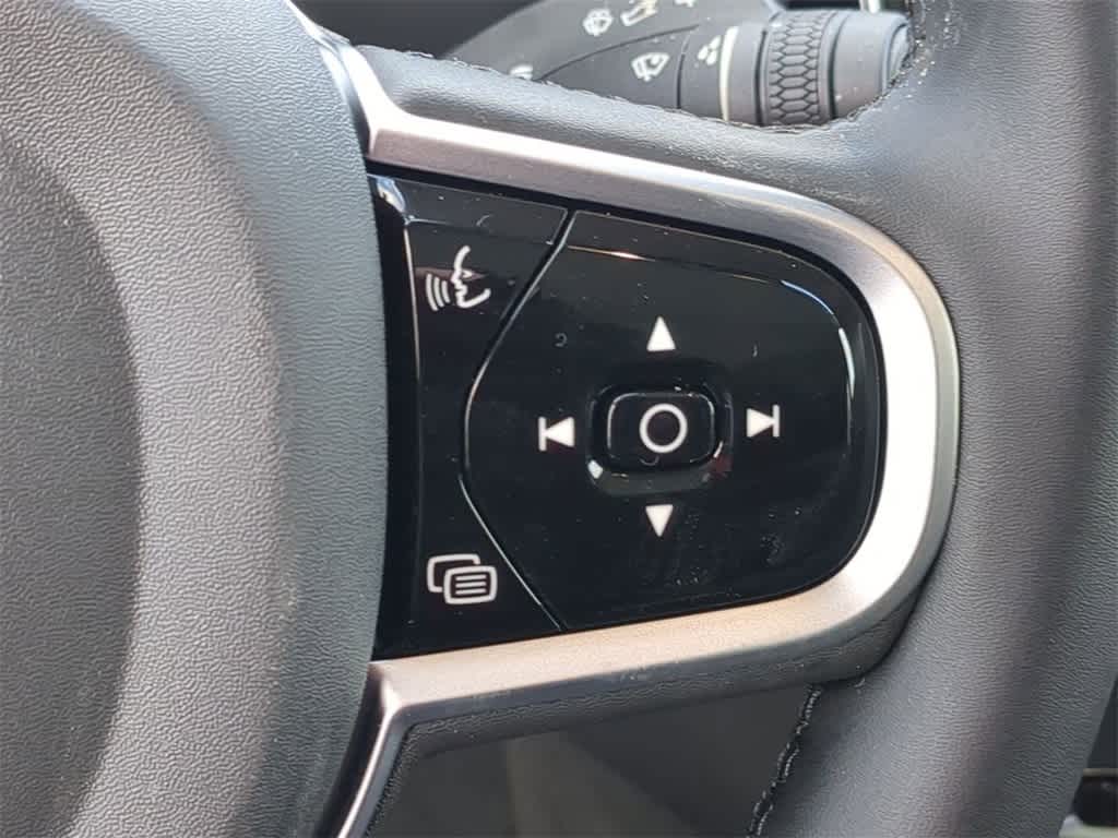 Thumbnail: 2026 Volvo XC90 - 23