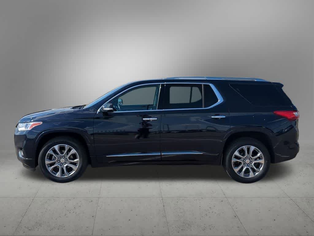 Thumbnail: 2020 Chevrolet Traverse - 3