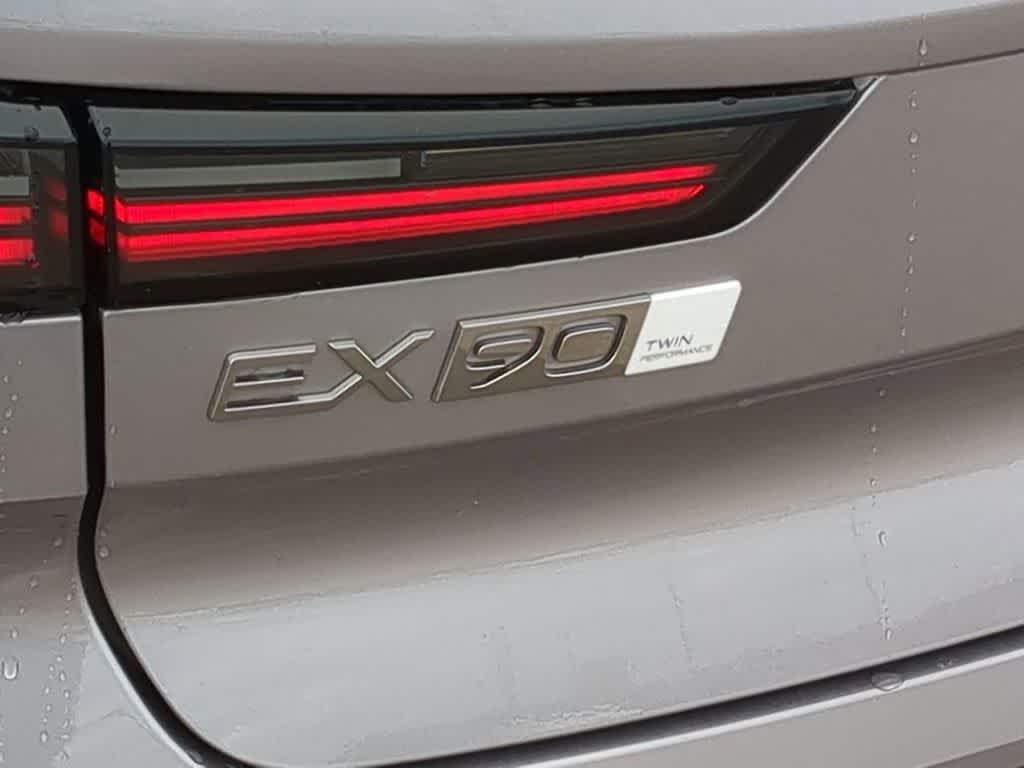Thumbnail: 2026 Volvo EX90 - 12