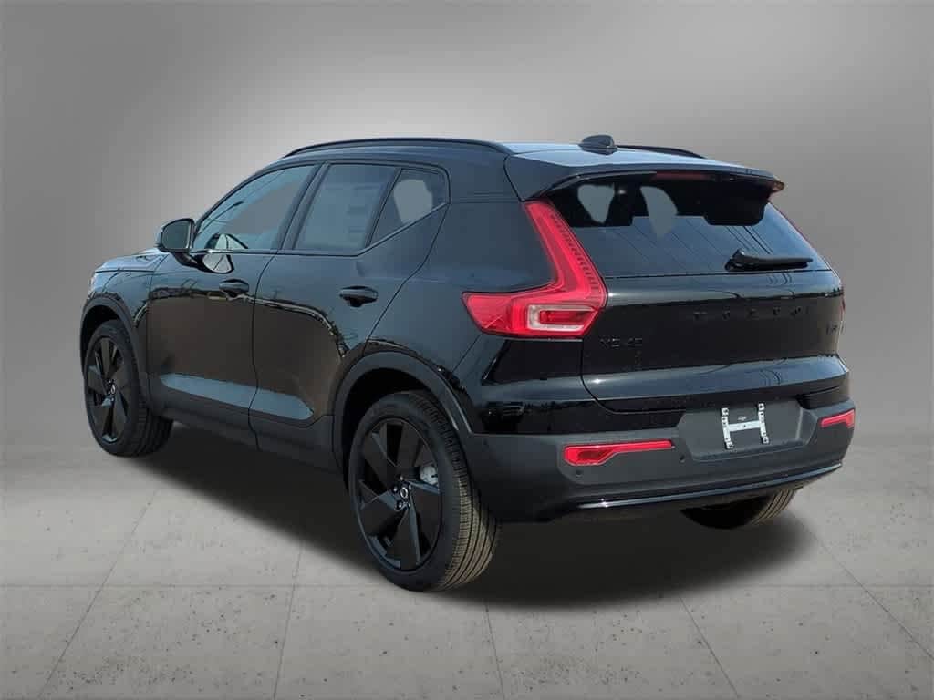 New 2026 Volvo XC40 B5 Ultra Black Edition SUV