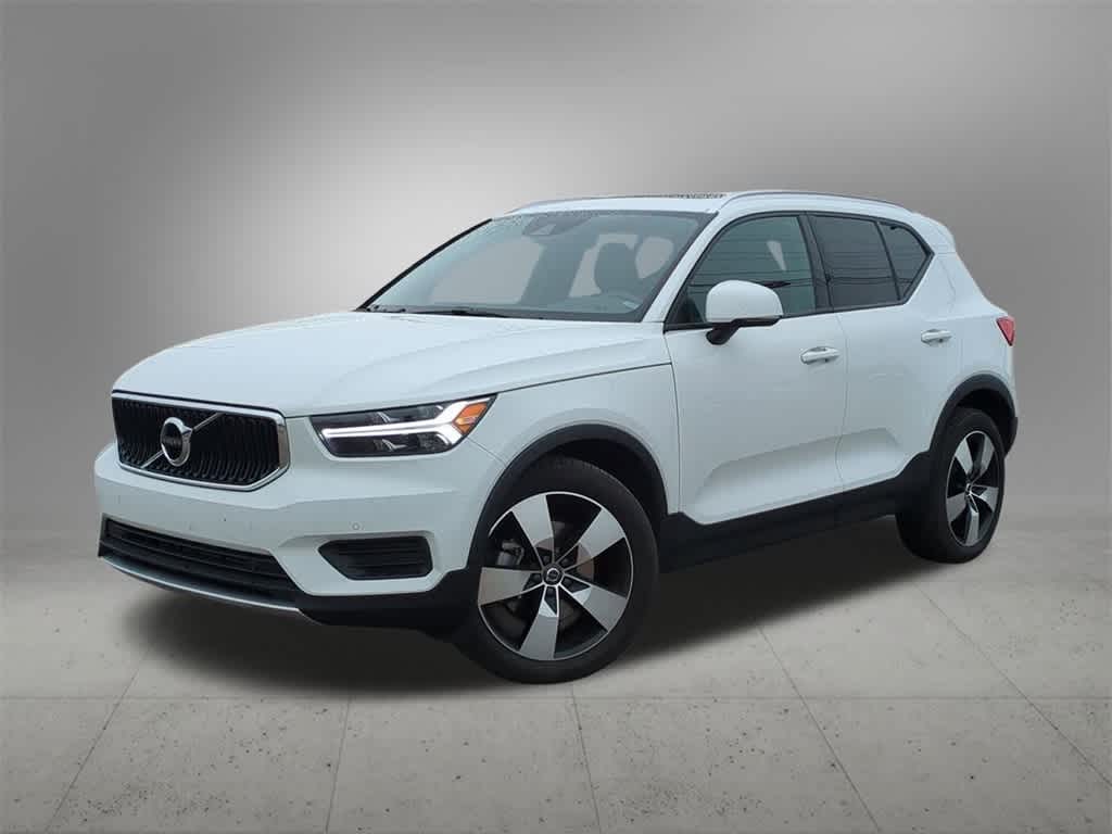 2020 Volvo XC40 T5 Momentum -
                  Troy, MI