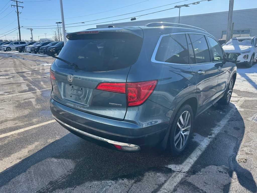 Thumbnail: 2016 Honda Pilot - 5
