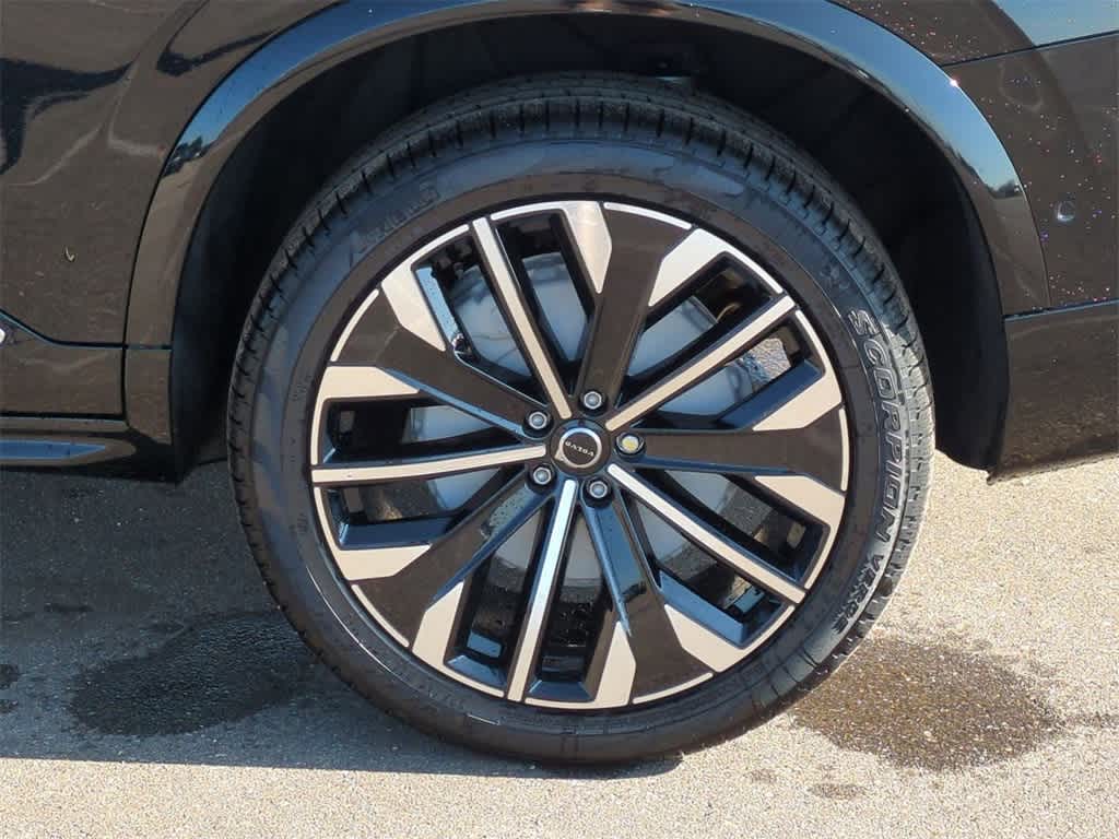 Thumbnail: 2026 Volvo XC90 - 12
