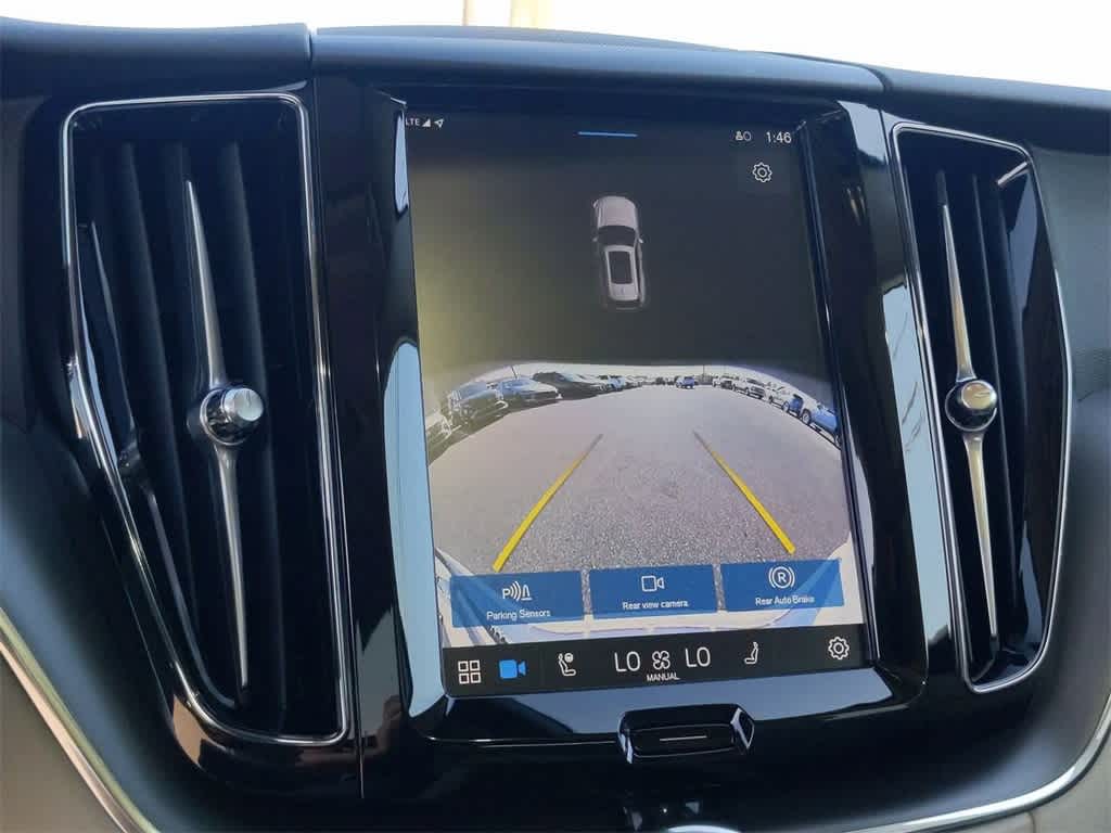 Thumbnail: 2025 Volvo XC60 - 23