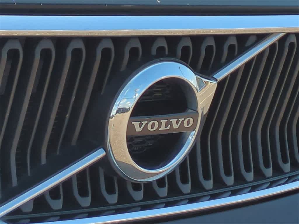 Thumbnail: 2021 Volvo XC40 - 11