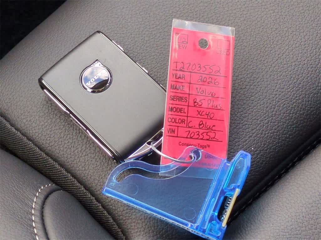 Thumbnail: 2026 Volvo XC40 - 34