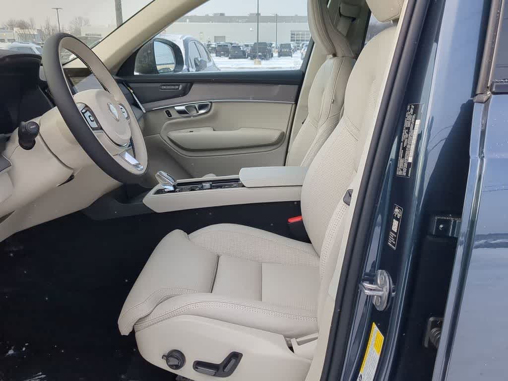 Thumbnail: 2026 Volvo XC90 - 8