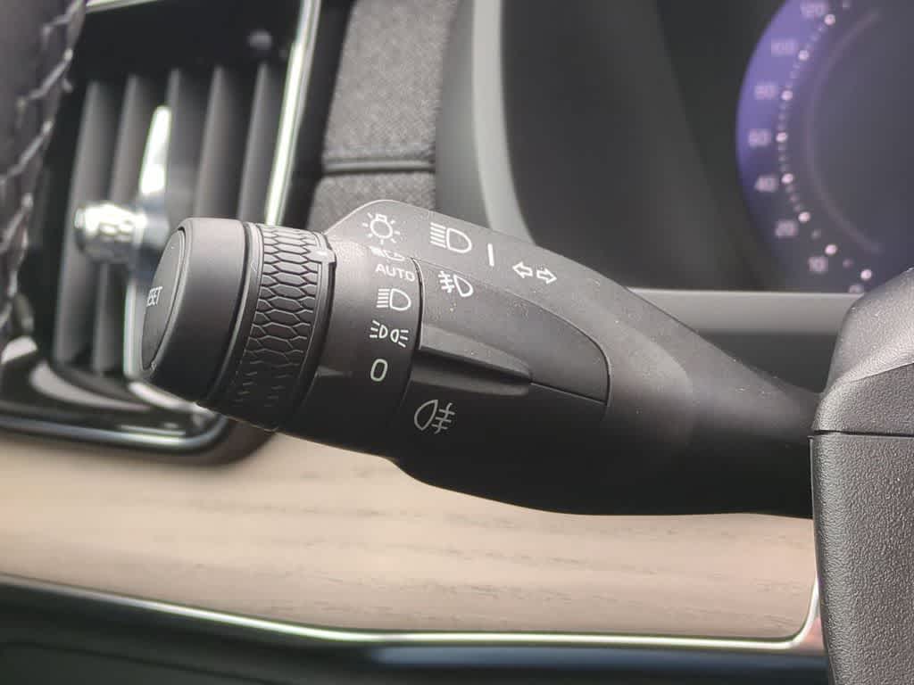 Thumbnail: 2026 Volvo XC90 - 26