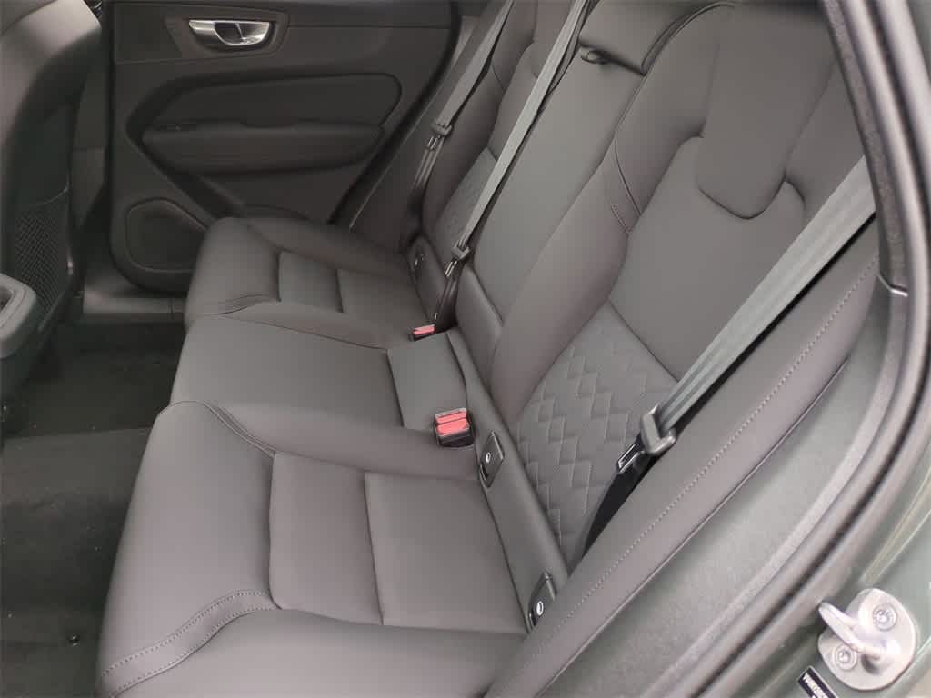 Thumbnail: 2026 Volvo XC60 - 19