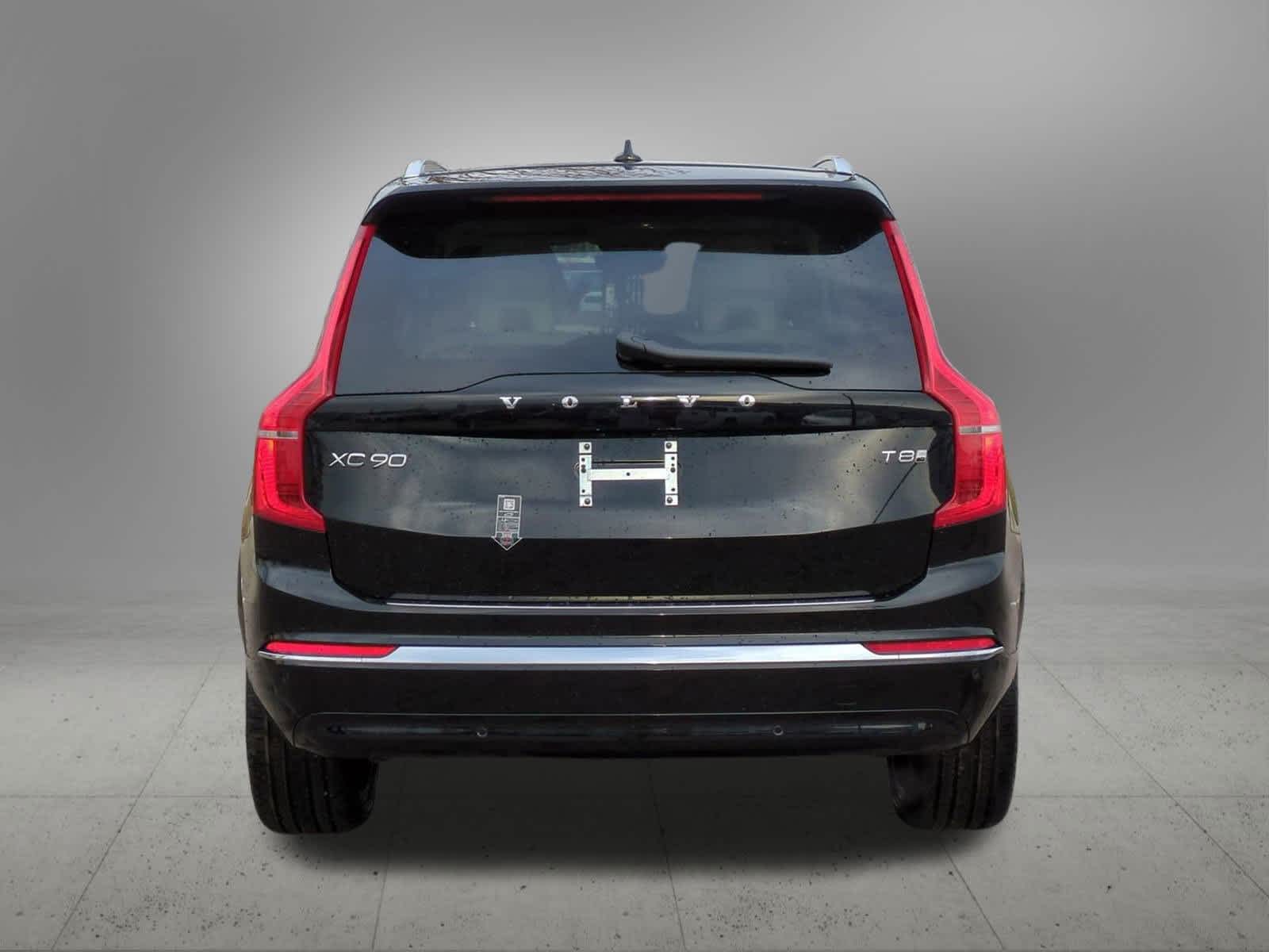 2025 Volvo XC90 T8 Plus 5
