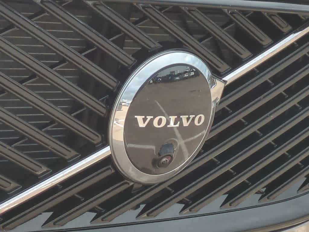 Thumbnail: 2026 Volvo XC60 - 11