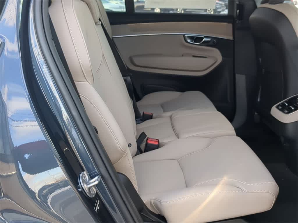 Thumbnail: 2026 Volvo XC90 - 19