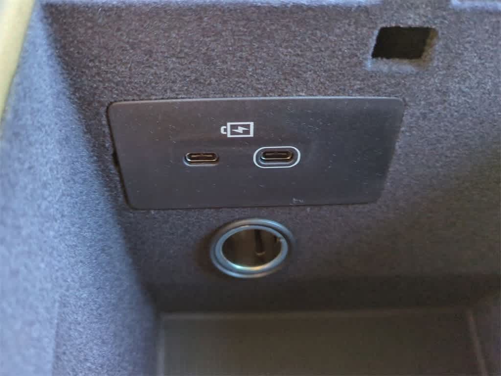 Thumbnail: 2026 Volvo XC90 - 29