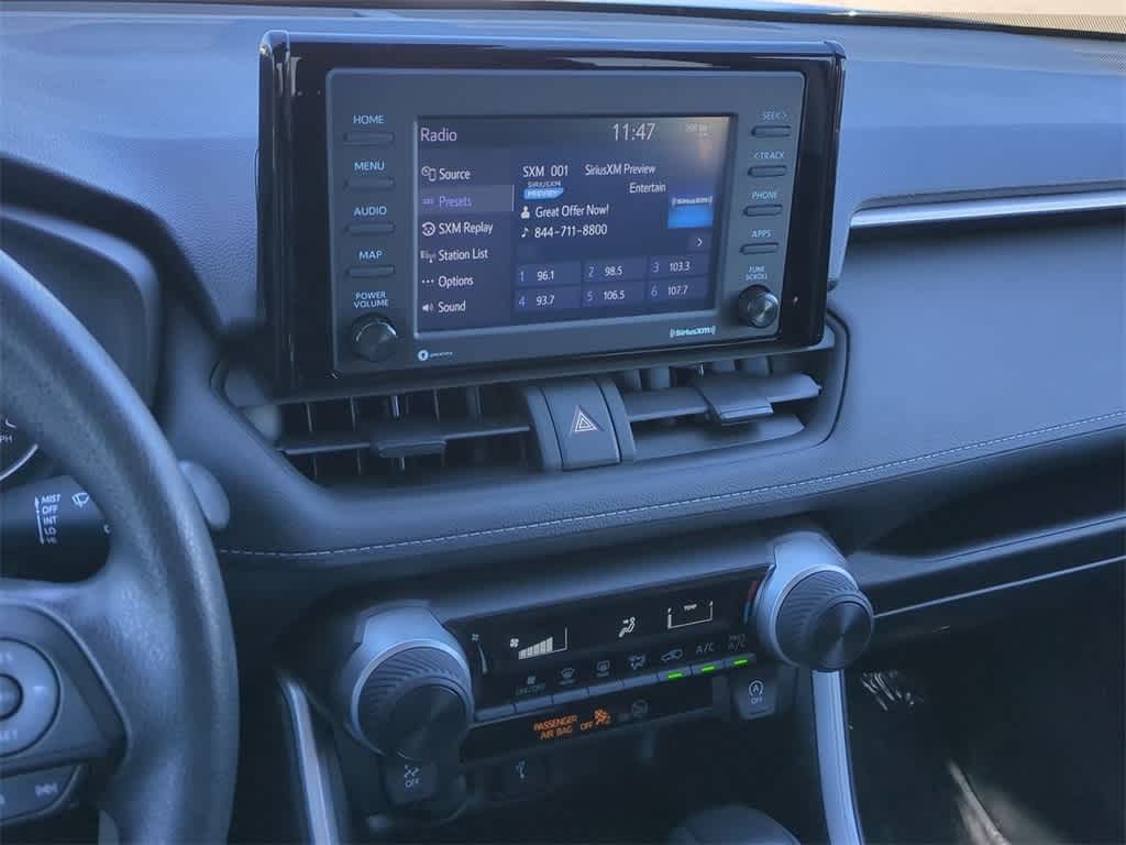 Thumbnail: 2022 Toyota RAV4 - 25