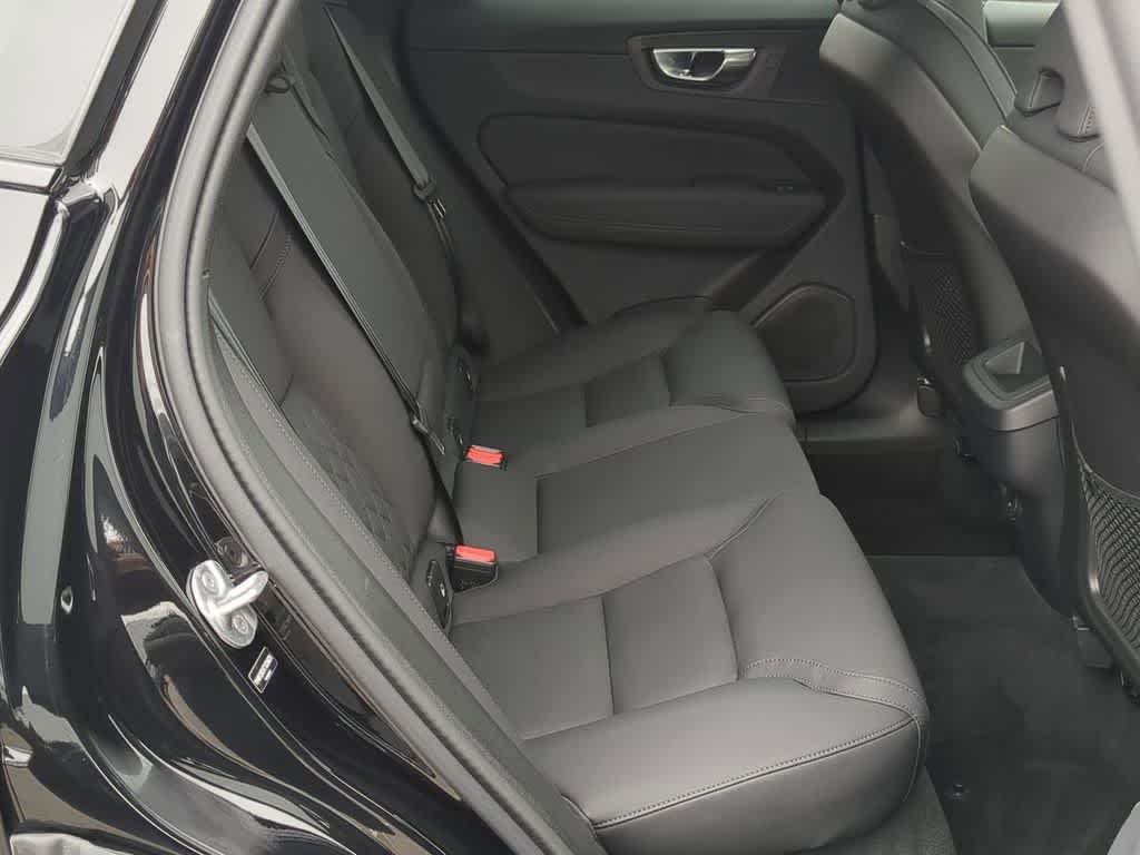 Thumbnail: 2026 Volvo XC60 - 19