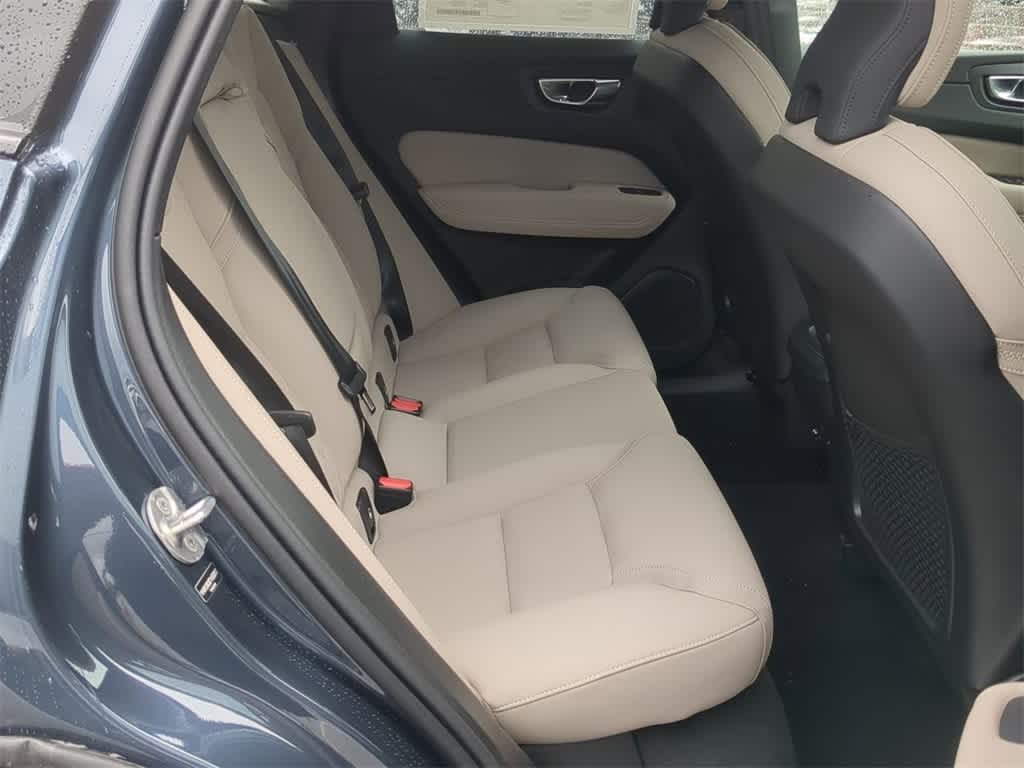 Thumbnail: 2026 Volvo XC60 - 19