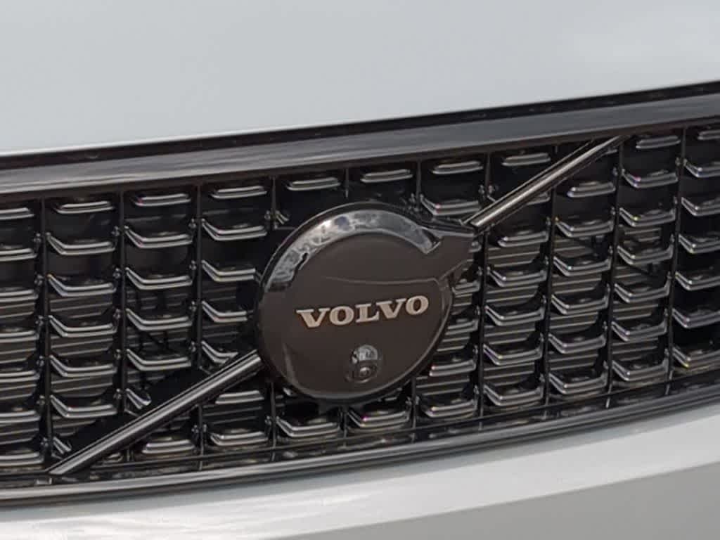 Thumbnail: 2026 Volvo XC40 - 11