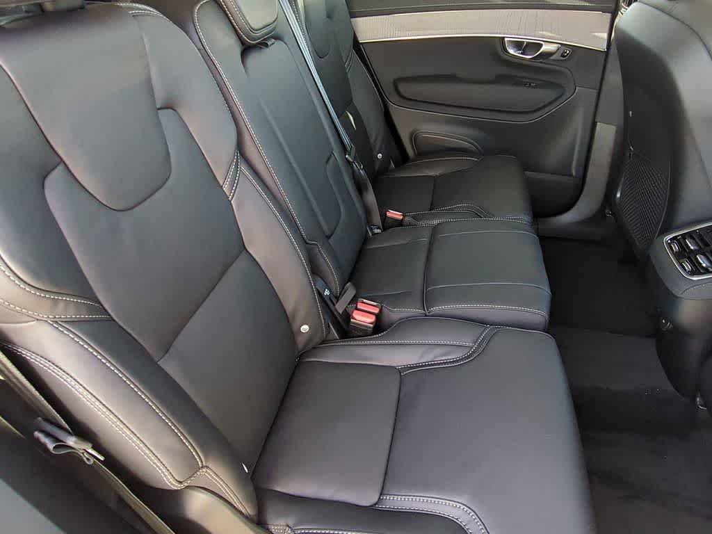 Thumbnail: 2026 Volvo XC90 - 19