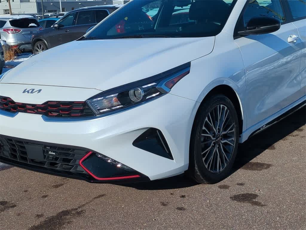 Thumbnail: 2024 Kia Forte - 3